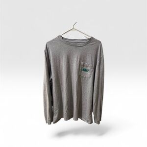 Vineyard Vines Gray Shirt with Teal Whale Design